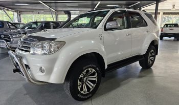 2011 Toyota Fortuner 3.0 D-4D 4×4 full