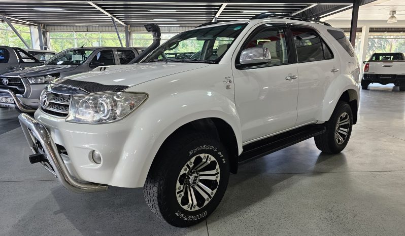 2011 Toyota Fortuner 3.0 D-4D 4×4 full