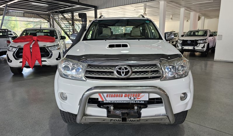 2011 Toyota Fortuner 3.0 D-4D 4×4 full