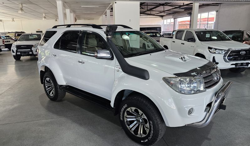 2011 Toyota Fortuner 3.0 D-4D 4×4 full