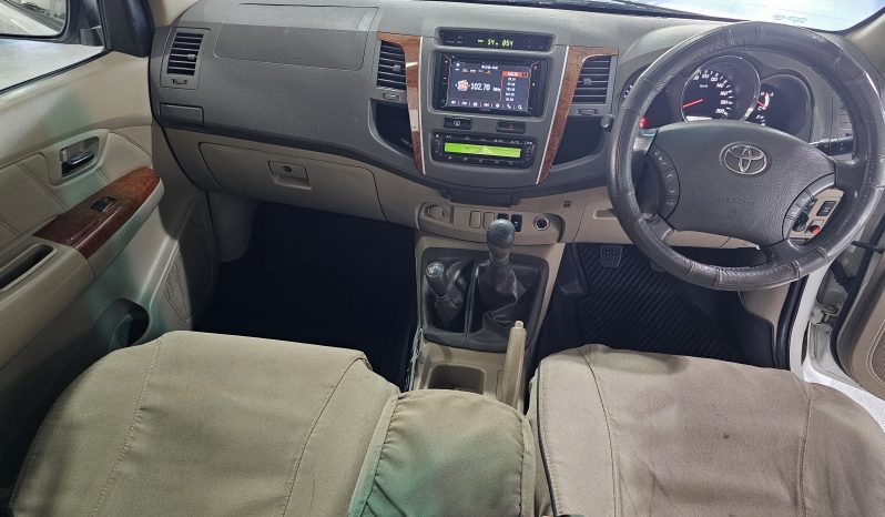 2011 Toyota Fortuner 3.0 D-4D 4×4 full