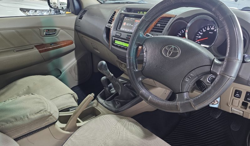 2011 Toyota Fortuner 3.0 D-4D 4×4 full