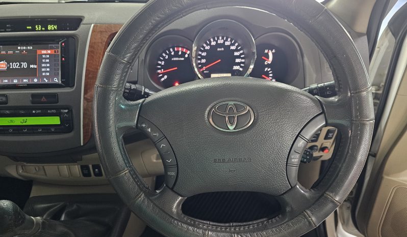 2011 Toyota Fortuner 3.0 D-4D 4×4 full