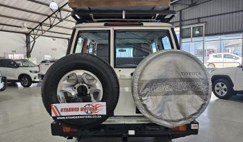 2019 Toyota Land Cruiser 76 4.5 V8 LX full