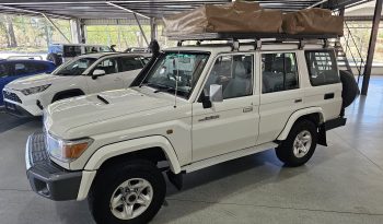 2019 Toyota Land Cruiser 76 4.5 V8 LX full