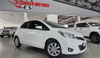 2012 Toyota Yaris 1.0 XR 3dr full