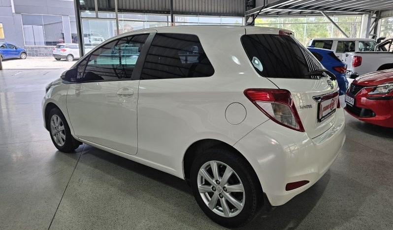 2012 Toyota Yaris 1.0 XR 3dr full
