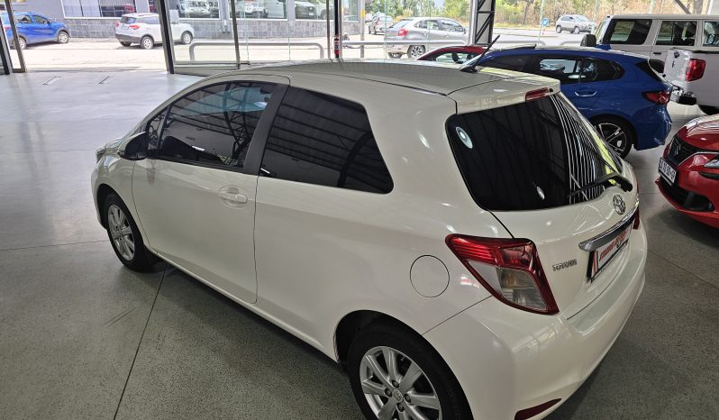2012 Toyota Yaris 1.0 XR 3dr full