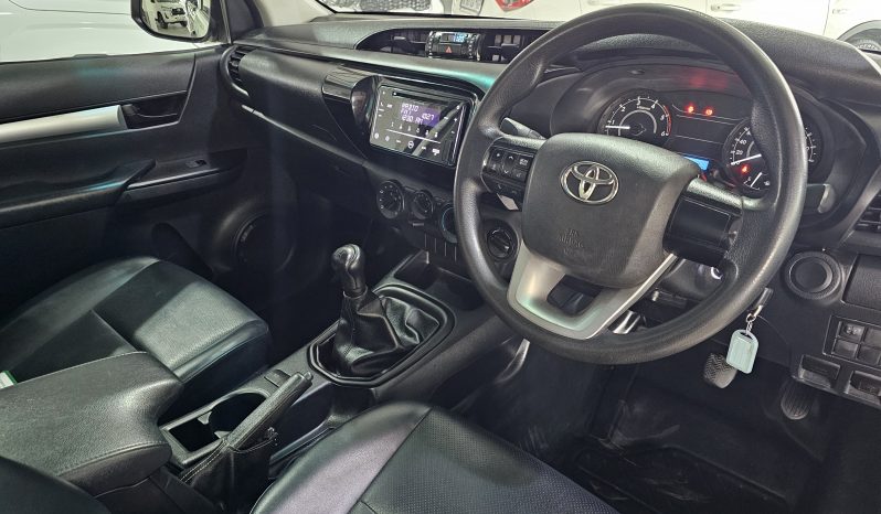 2022 Toyota Hilux 2.4 GD6 SR S/C 4×4 full