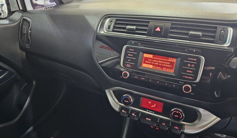 2016 Kia Rio 1.4 Tec Sedan full