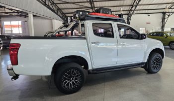 2015 Isuzu KB 300 D-Teq D/C 4×4 LX full