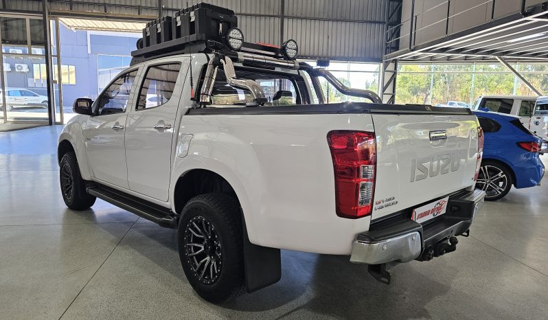 2015 Isuzu KB 300 D-Teq D/C 4×4 LX full