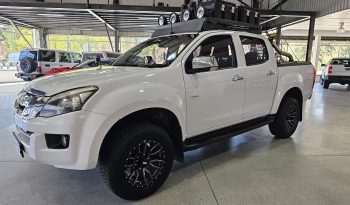 2015 Isuzu KB 300 D-Teq D/C 4×4 LX full