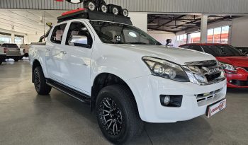 2015 Isuzu KB 300 D-Teq D/C 4×4 LX full
