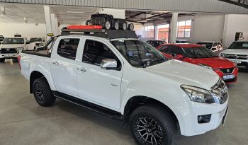 2015 Isuzu KB 300 D-Teq D/C 4×4 LX full