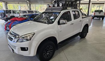 2015 Isuzu KB 300 D-Teq D/C 4×4 LX full