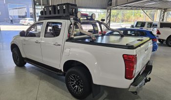 2015 Isuzu KB 300 D-Teq D/C 4×4 LX full