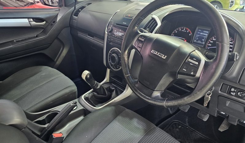 2015 Isuzu KB 300 D-Teq D/C 4×4 LX full
