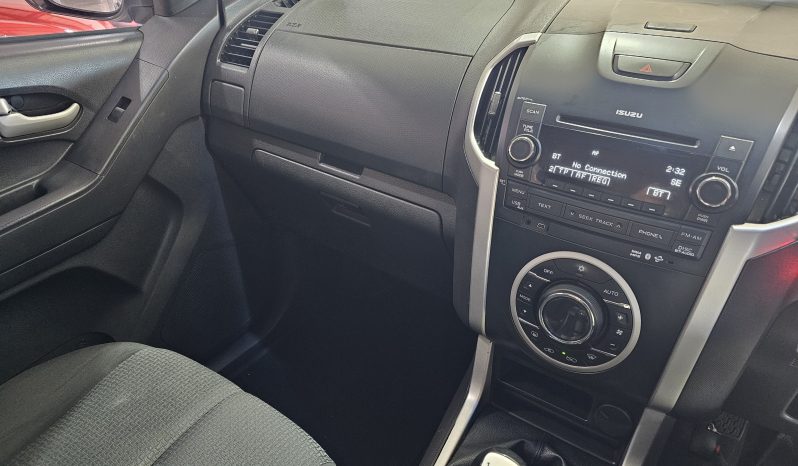 2015 Isuzu KB 300 D-Teq D/C 4×4 LX full