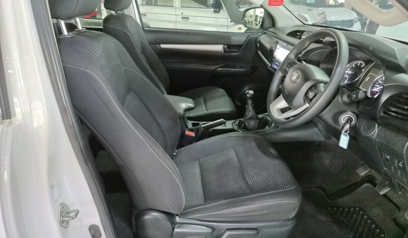 2023 Toyota Hilux 2.4 GD6 Xtra Cab Raider full
