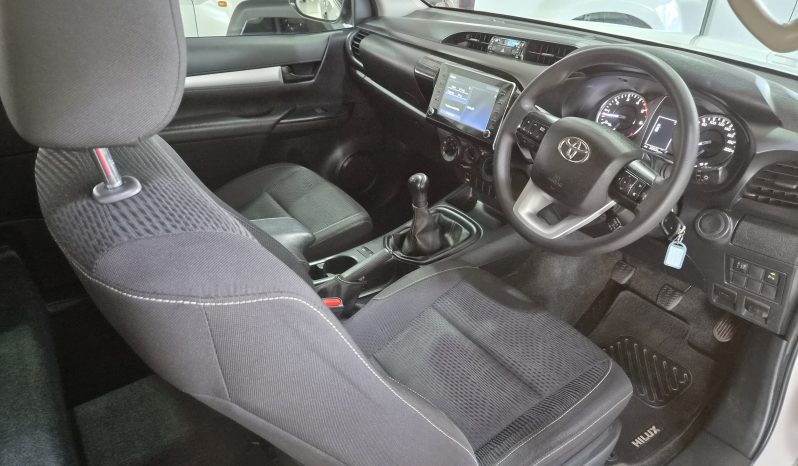 2023 Toyota Hilux 2.4 GD6 Xtra Cab Raider full