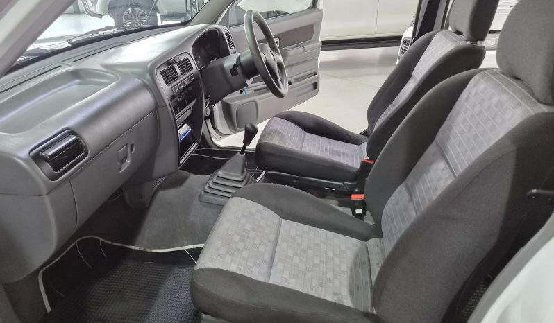 2005 Nissan Hardbody 2.7 D D/C full