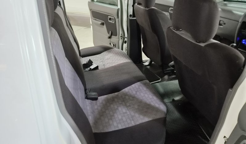 2005 Nissan Hardbody 2.7 D D/C full