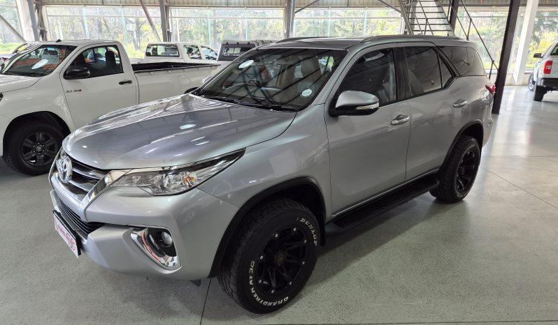 2017 Toyota Fortuner 2.4 GD6 A/T full