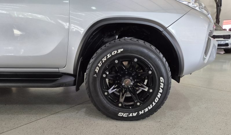 2017 Toyota Fortuner 2.4 GD6 A/T full
