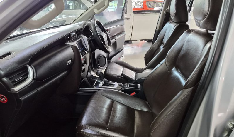 2017 Toyota Fortuner 2.4 GD6 A/T full