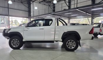 2017 Toyota Hilux 2.8 GD6 Xtra Cab 4×4 Raider full