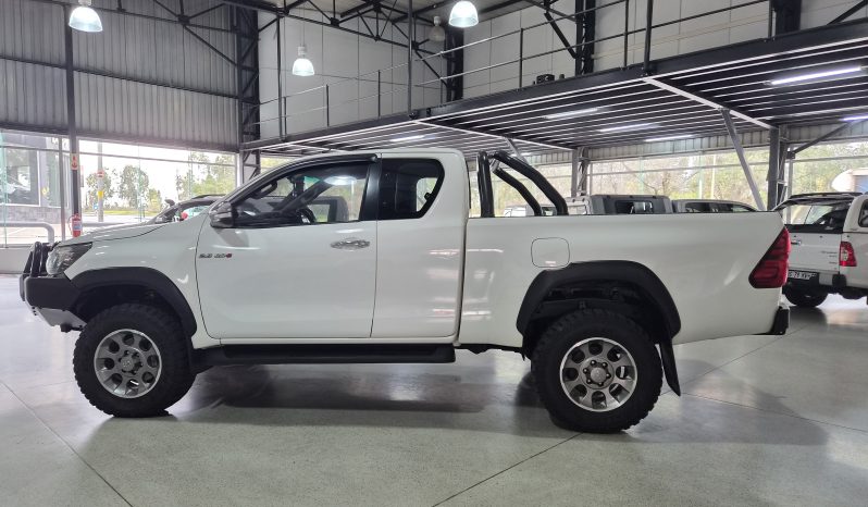 2017 Toyota Hilux 2.8 GD6 Xtra Cab 4×4 Raider full
