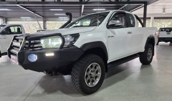 2017 Toyota Hilux 2.8 GD6 Xtra Cab 4×4 Raider full