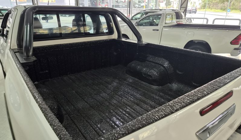 2017 Toyota Hilux 2.8 GD6 Xtra Cab 4×4 Raider full