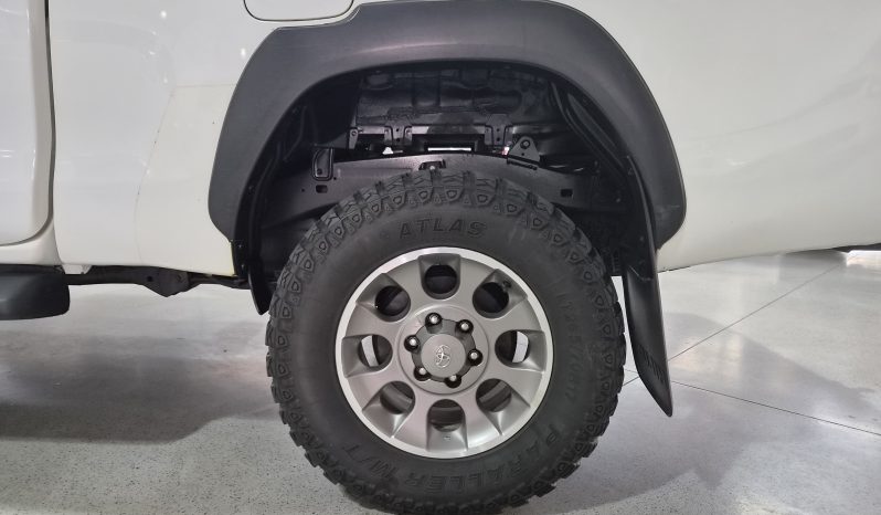 2017 Toyota Hilux 2.8 GD6 Xtra Cab 4×4 Raider full
