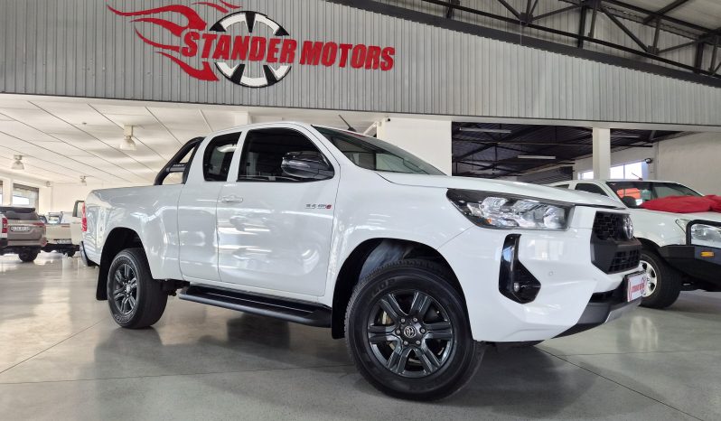 2024 Toyota Hilux 2.4 GD6 Xtra Cab Auto full