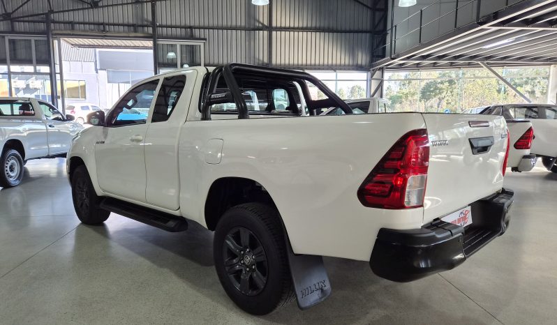 2024 Toyota Hilux 2.4 GD6 Xtra Cab Auto full