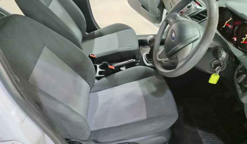 2010 Ford Fiesta 1.6i Ambiente 5dr full