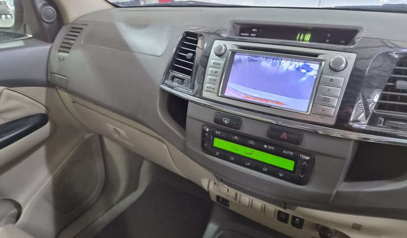 2011 Toyota Fortuner 3.0 D-4D Auto full