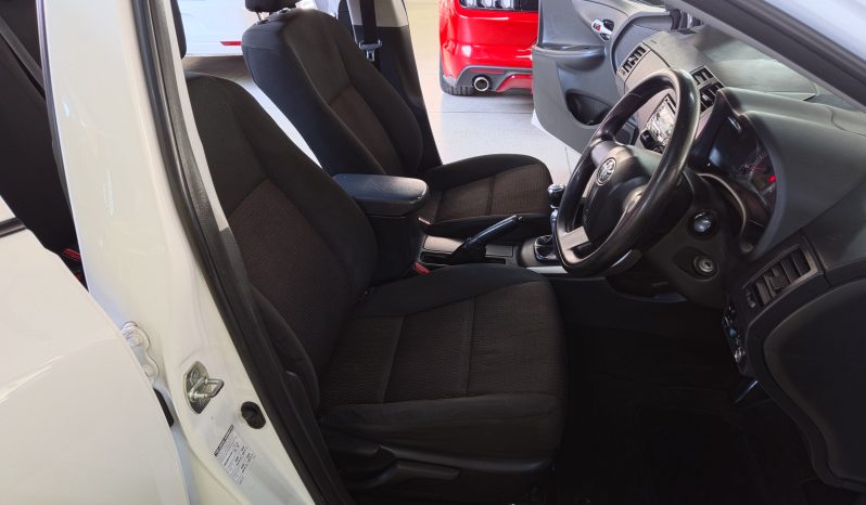 2015 Toyota Corolla Quest 1.6 full
