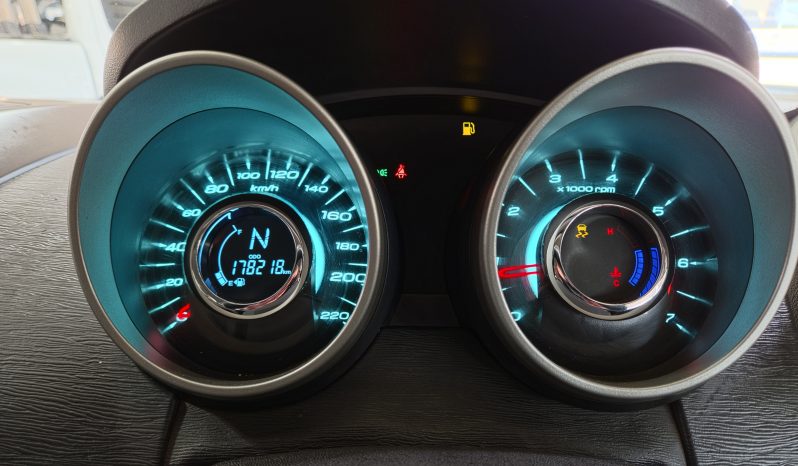 2018 Mahindra XUV500 2.2 CRDe W8 AWD full