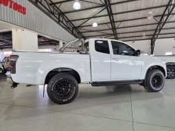 2015 Isuzu KB300 D-Teq Extended Cab LX