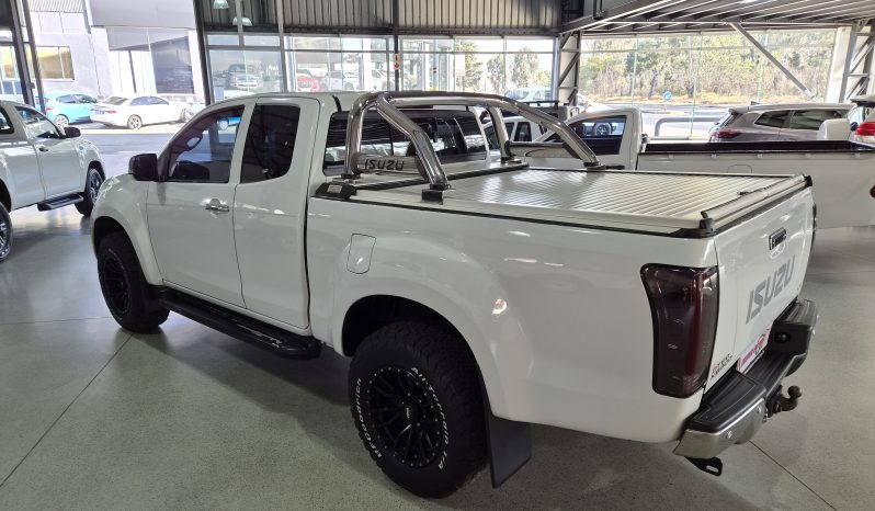 2015 Isuzu KB300 D-Teq Extended Cab LX full