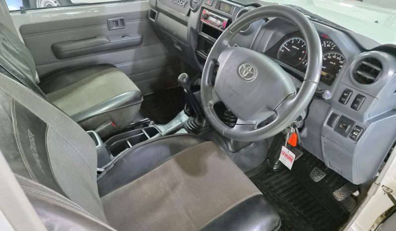 2012 Toyota Land Cruiser 4.2D S/C full