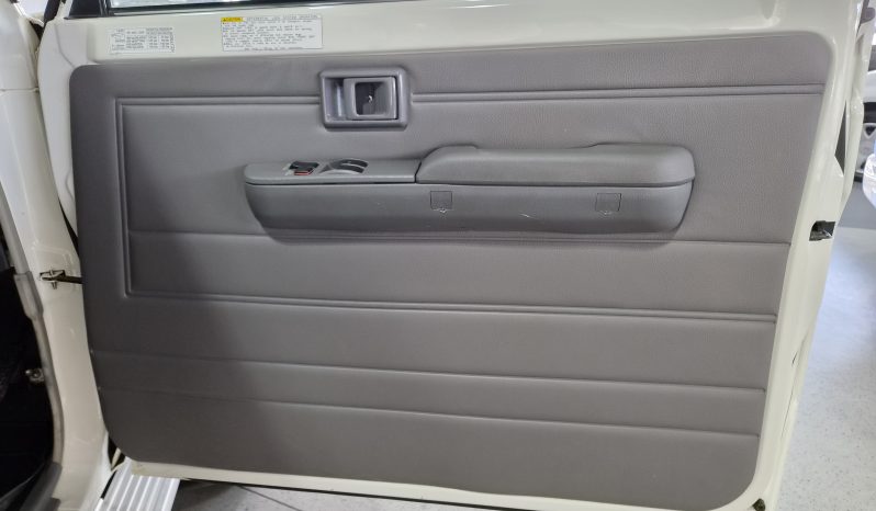 2012 Toyota Land Cruiser 4.2D S/C full