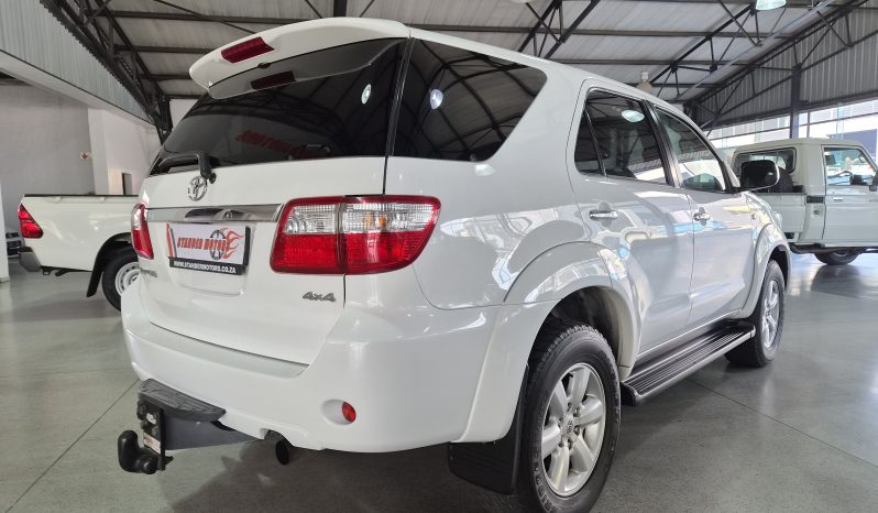 2010 Toyota Fortuner 3.0 D-4D 4×4 Auto full