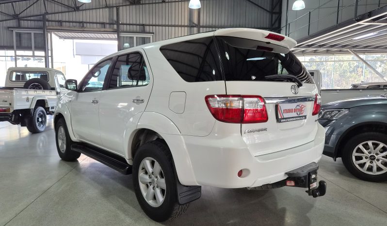 2010 Toyota Fortuner 3.0 D-4D 4×4 Auto full