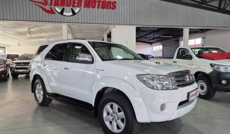 2010 Toyota Fortuner 3.0 D-4D 4×4 Auto full