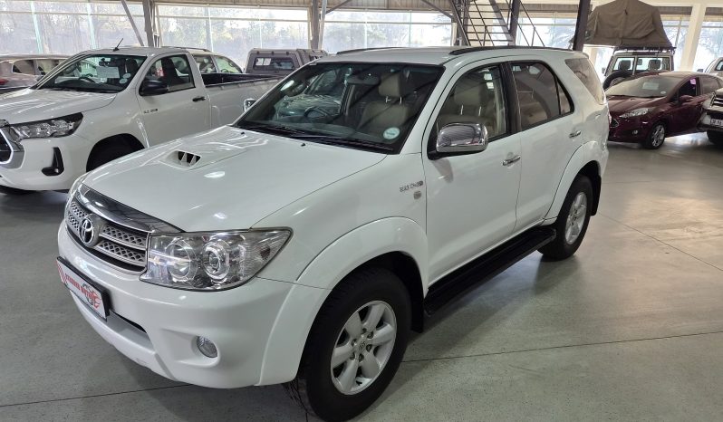 2010 Toyota Fortuner 3.0 D-4D 4×4 Auto full