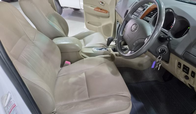2010 Toyota Fortuner 3.0 D-4D 4×4 Auto full